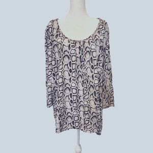 Hot Cotton Black and White Snake Skin Print Top Size 3X